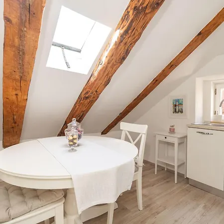 Apartman Zuzori